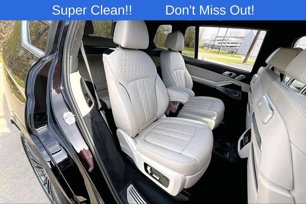 Used 2024 BMW ALPINA XB7 AWD/4WD image 37