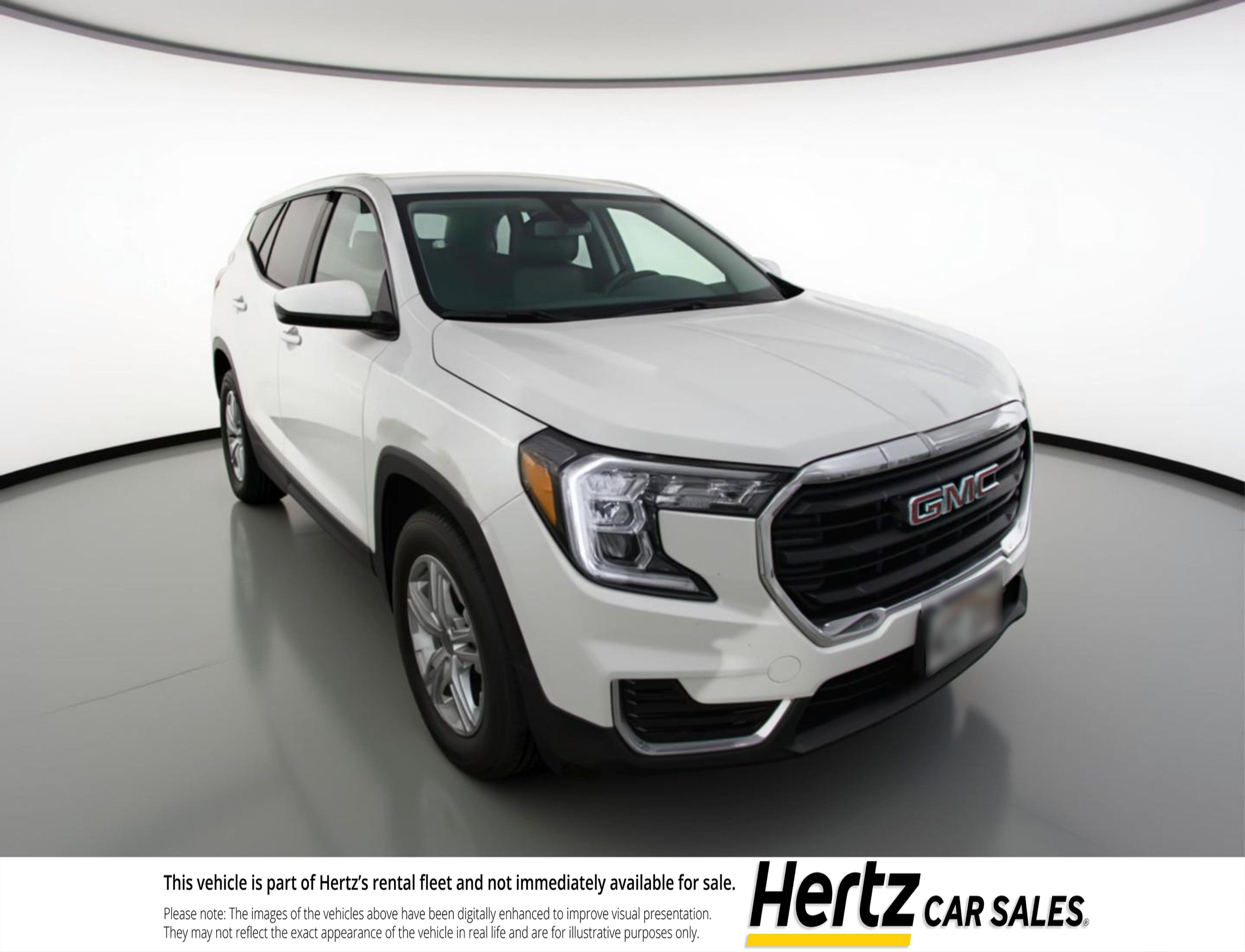 Used 2024 GMC Terrain SLE FWD image 1