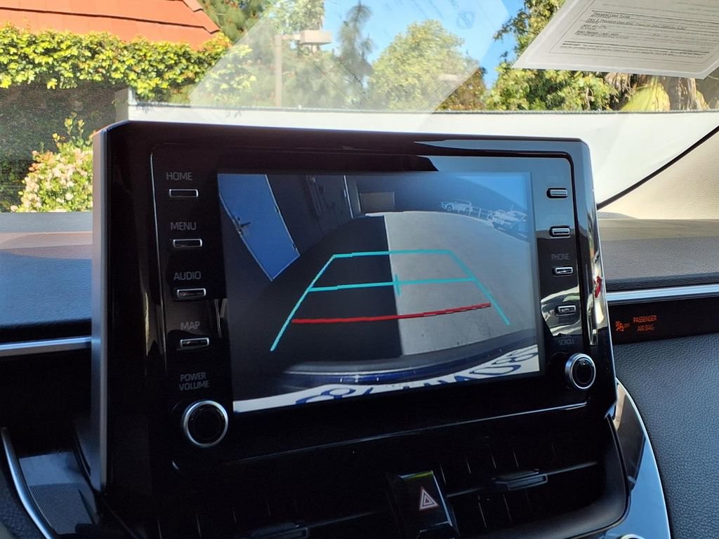 Used 2020 Toyota Corolla LE w/ Carpet Mat Package (TMS) image 8