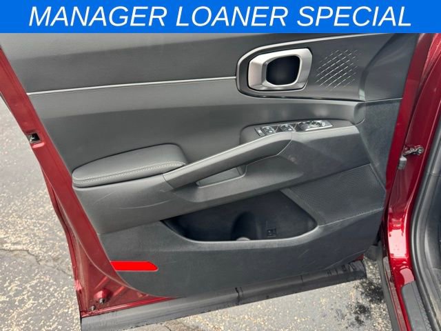 New 2025 Kia Sorento S image 18