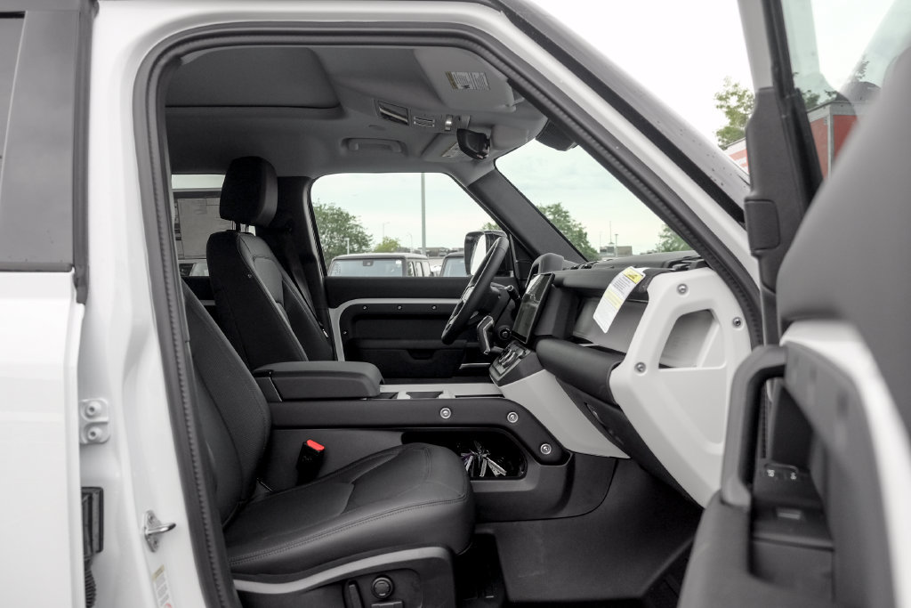 New 2026 Land Rover Defender 110 S AWD/4WD image 21