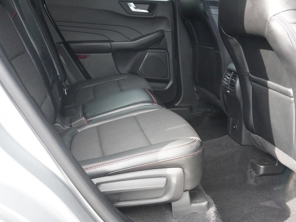 Used 2023 Ford Escape ST-Line Elite AWD/4WD image 29