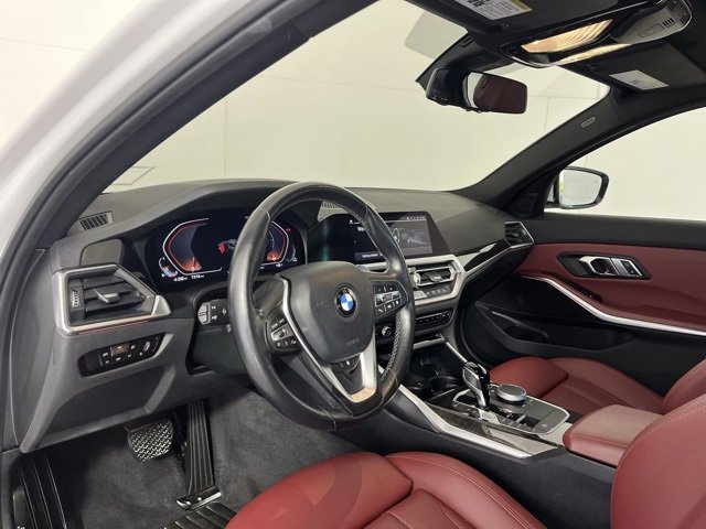 Used 2022 BMW 330i xDrive Sedan w/ Driving Assistance Package image 9