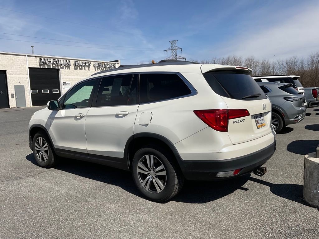 Used 2016 Honda Pilot EX image 3