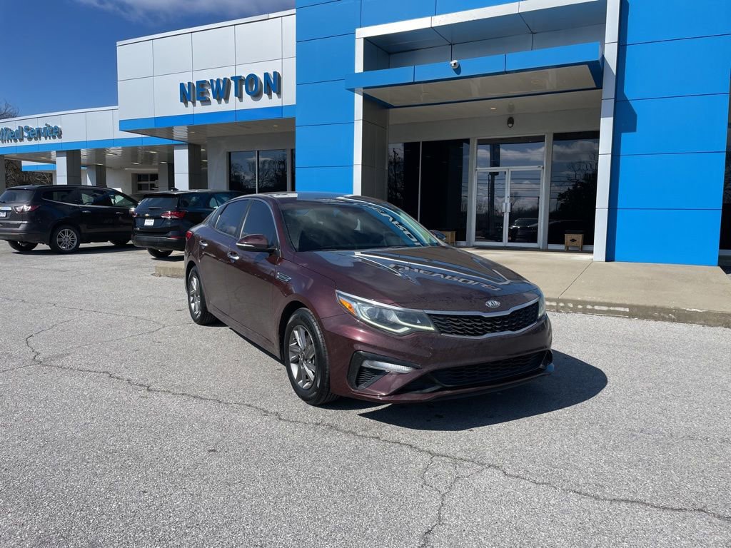 Used 2019 Kia Optima LX image 2