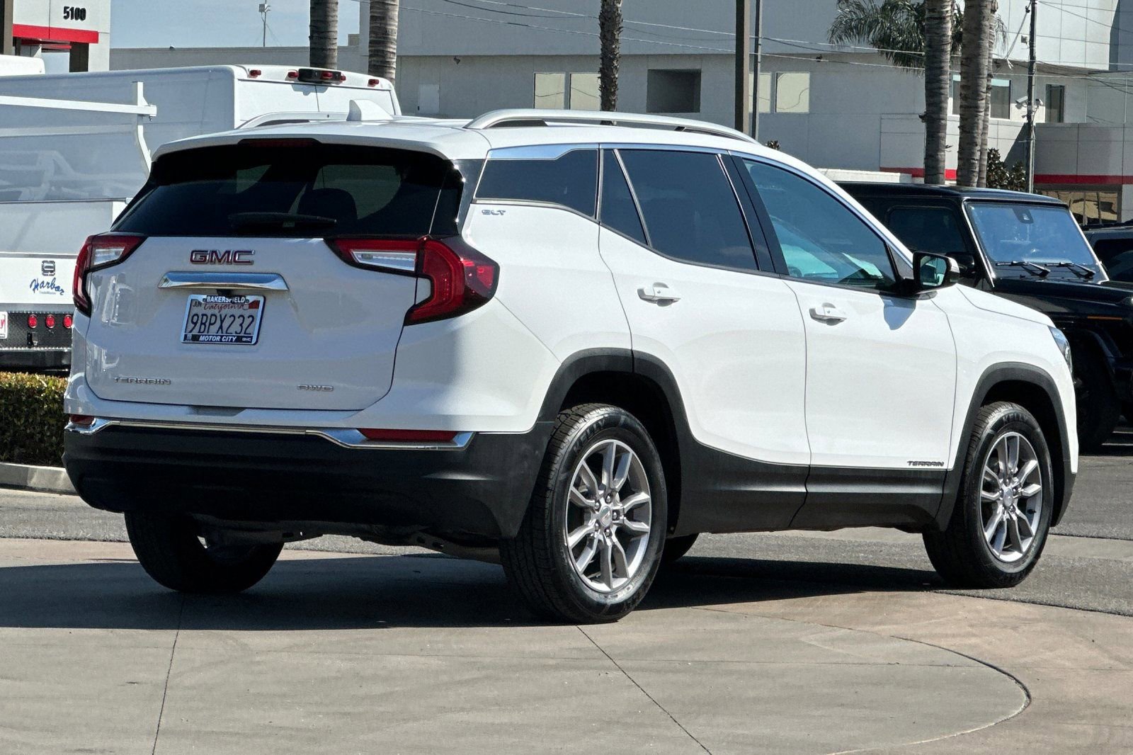 Certified 2022 GMC Terrain SLT w/ Infotainment Package II image 4