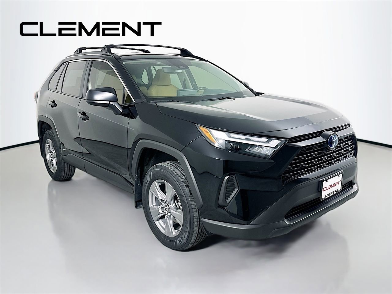Used 2024 Toyota RAV4 LE image 5