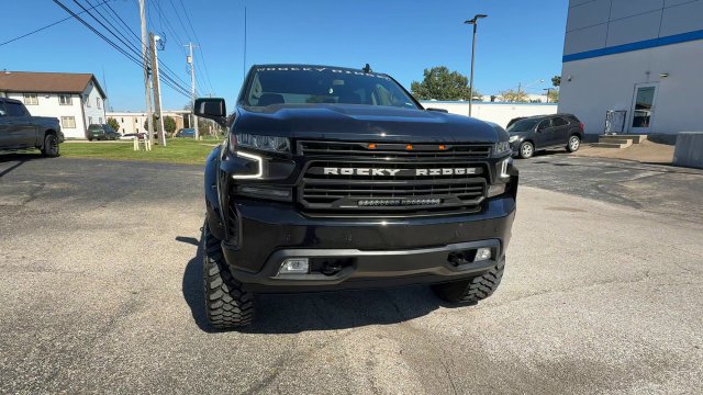 Used 2022 Chevrolet Silverado 1500 RST w/ Safety Package AWD/4WD image 3