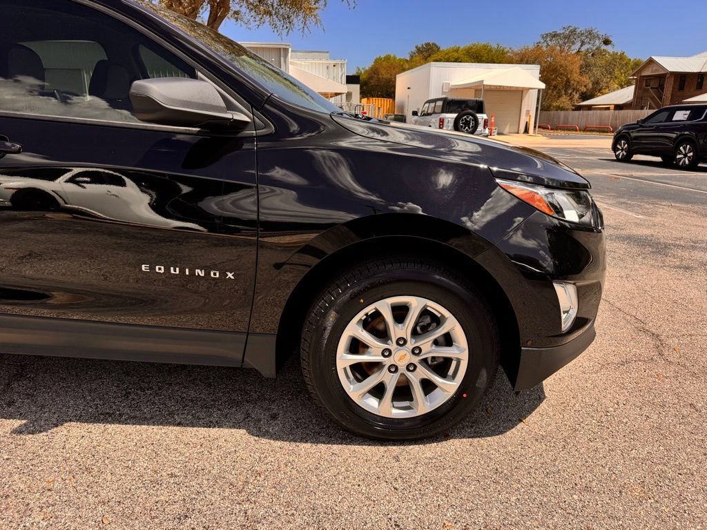 Used 2021 Chevrolet Equinox LS AWD/4WD image 11