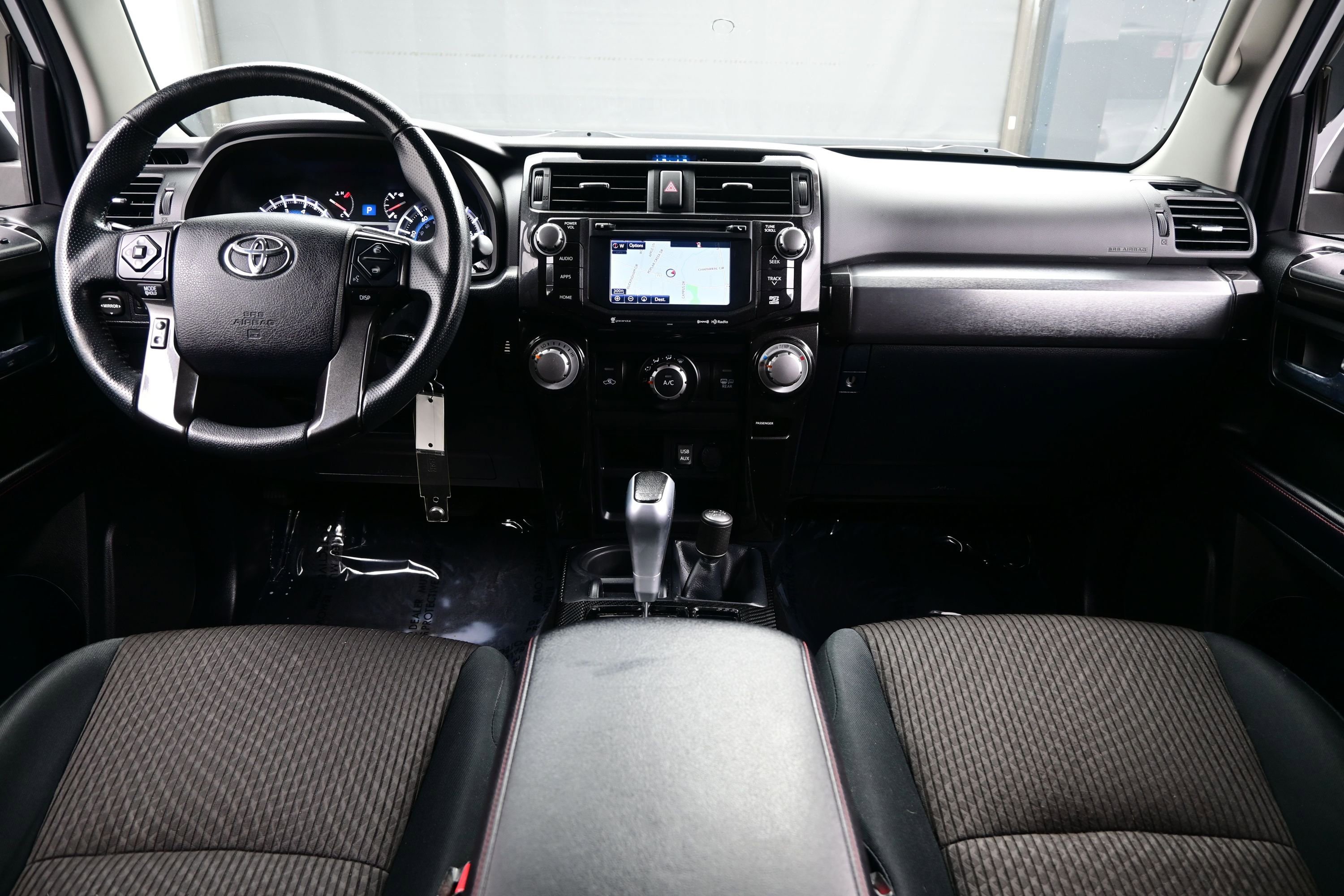 Used 2018 Toyota 4Runner TRD Off-Road AWD/4WD image 17