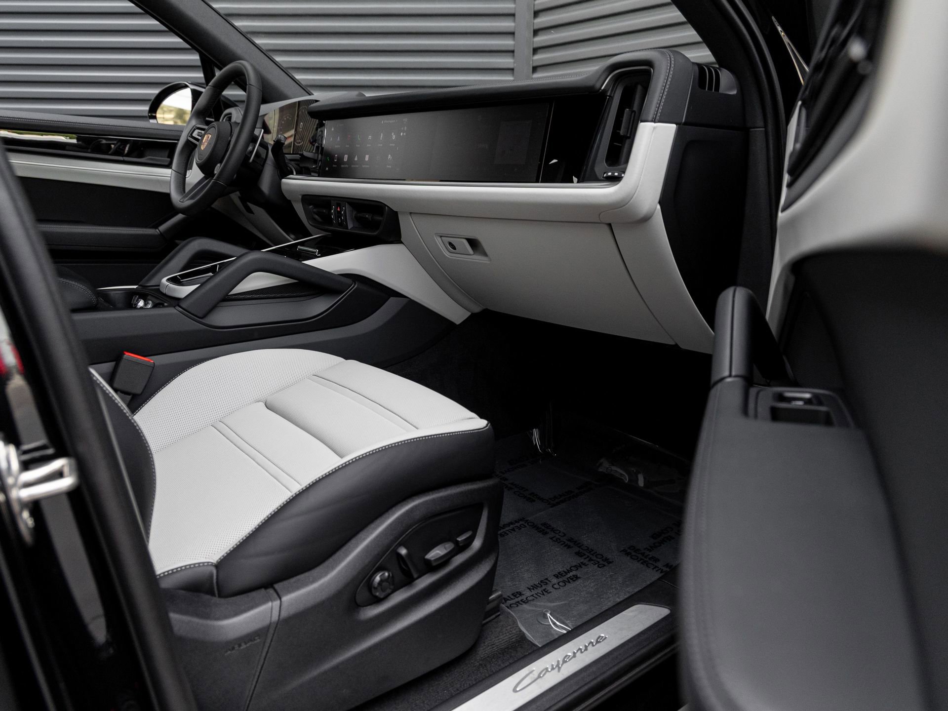 New 2026 Porsche Cayenne image 36