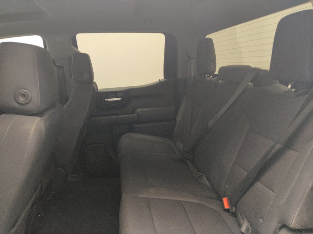 Used 2020 Chevrolet Silverado 1500 LT w/ LT Value Package AWD/4WD image 18