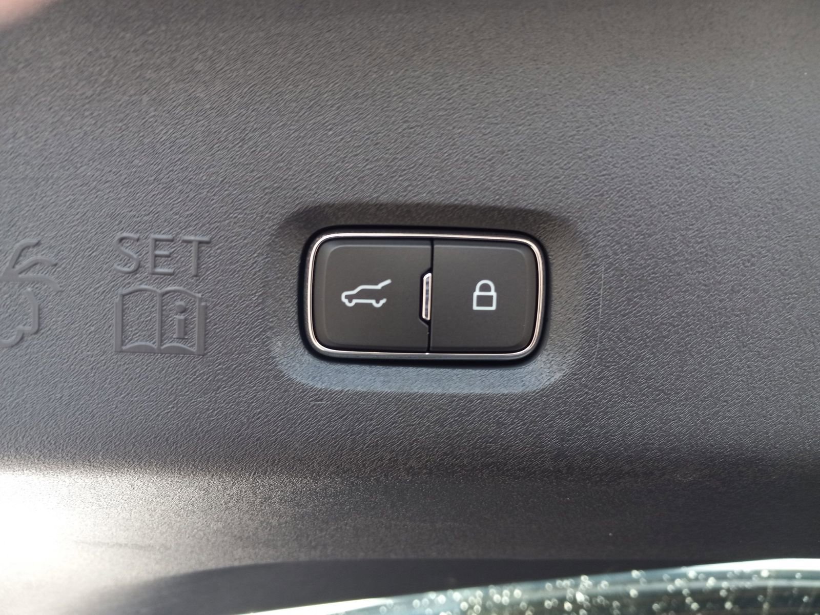 Used 2025 Ford Expedition Platinum AWD/4WD image 13