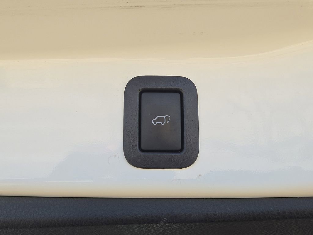 Used 2017 Toyota Highlander Limited image 15