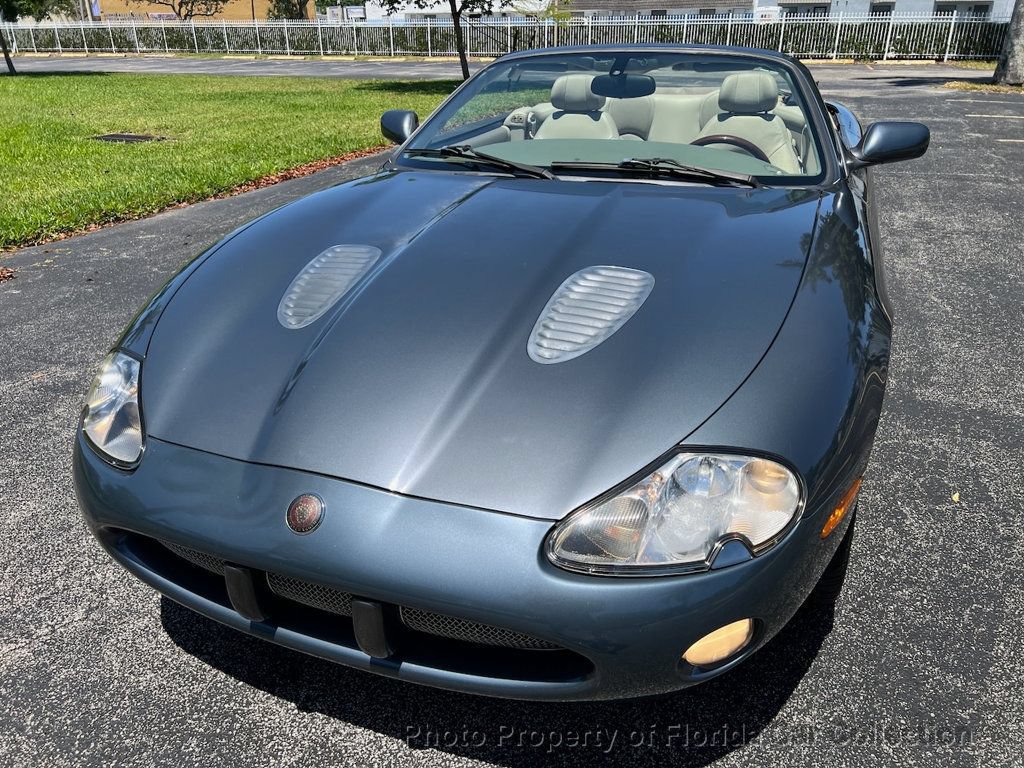 Used 2001 Jaguar XKR Convertible RWD image 16