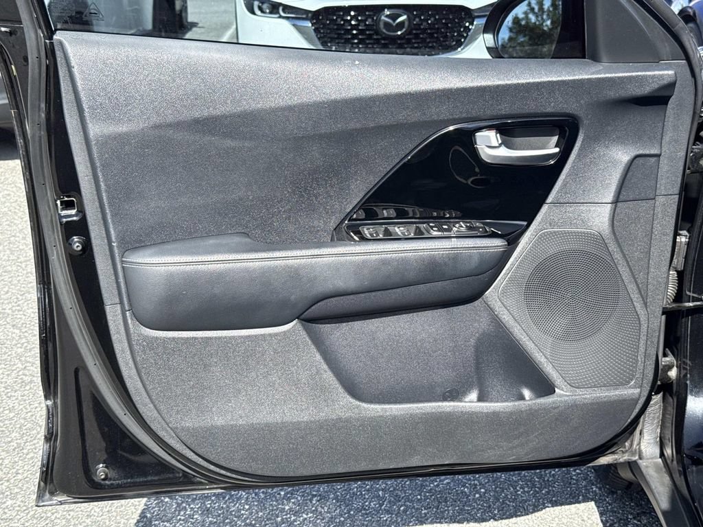 Used 2021 Kia Niro LXS FWD image 21