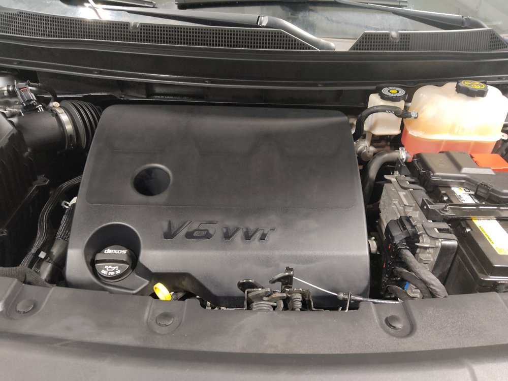 Used 2021 Chevrolet Traverse LS FWD image 30