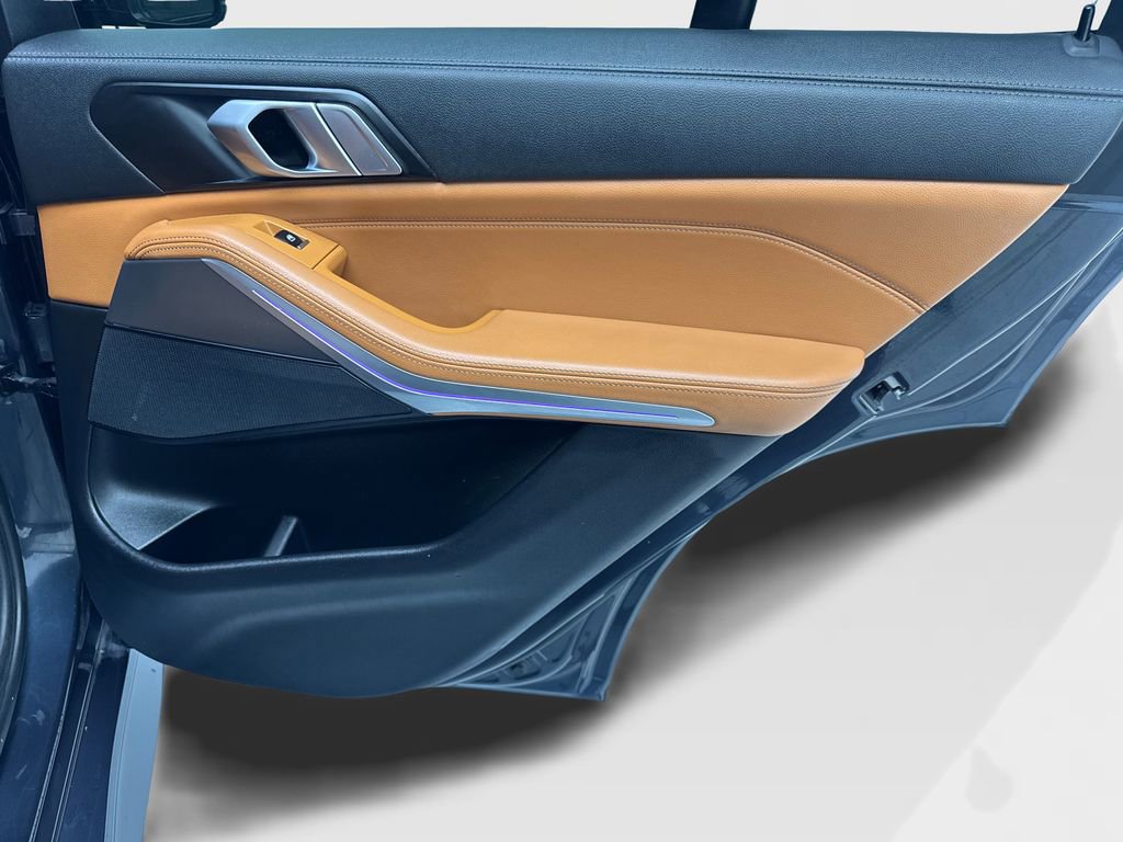 Used 2022 BMW X5 sDrive40i w/ M Sport Package image 43