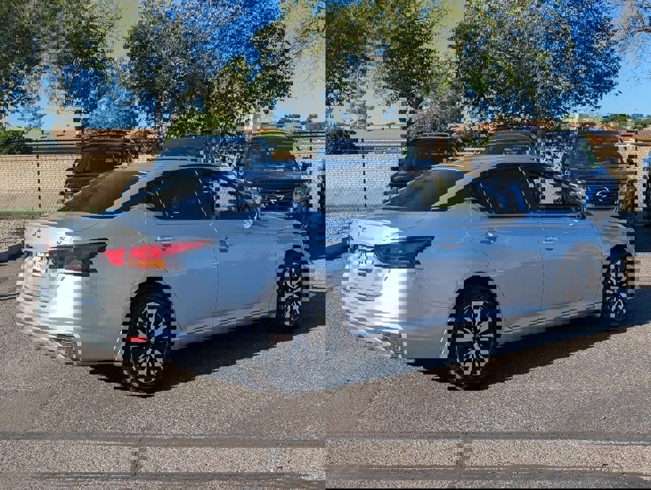 Certified 2021 Nissan Altima 2.5 SV image 9