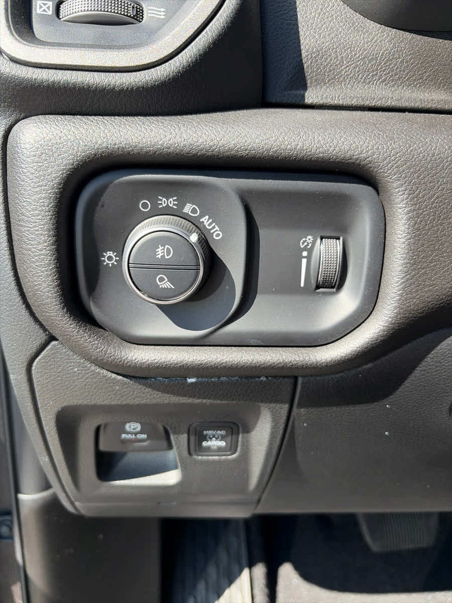 Used 2025 RAM 1500 Tradesman w/ Night Edition AWD/4WD image 22