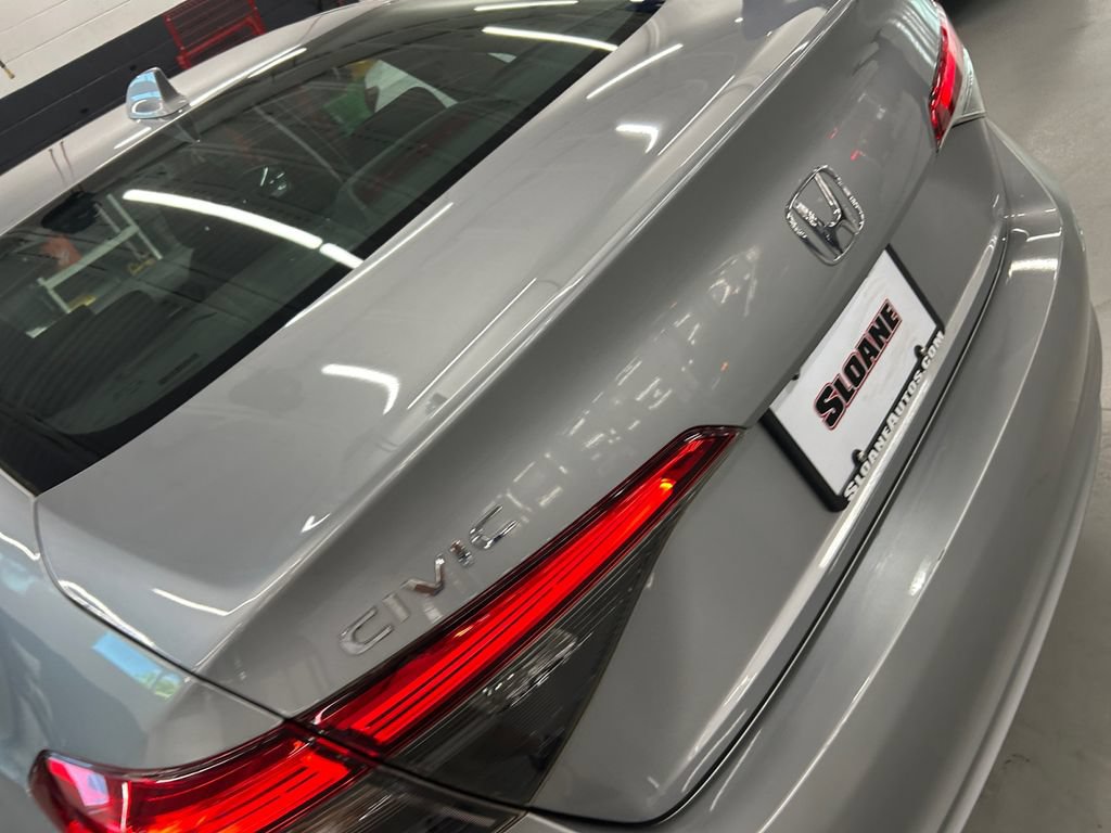 Used 2023 Honda Civic EX image 17