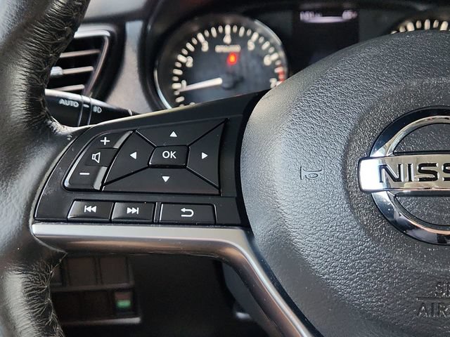 Used 2018 Nissan Rogue Sport SL w/ SL Premium Package FWD image 37