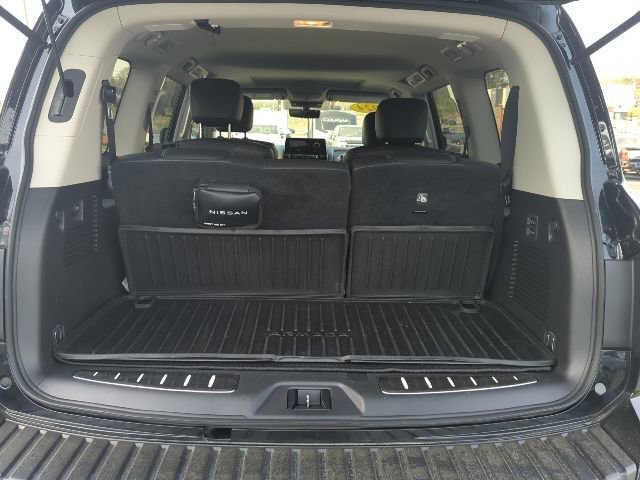Used 2024 Nissan Armada Platinum w/ Captain's Chairs Package RWD image 13