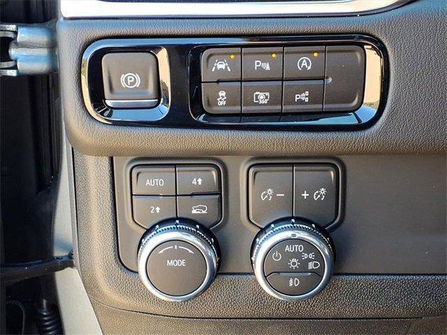 New 2026 GMC Yukon Denali w/ Sun & Power Step Package image 14