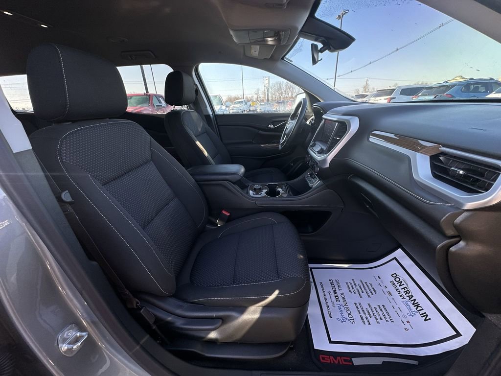 Used 2023 GMC Acadia SLE w/ Driver Convenience Package FWD image 24