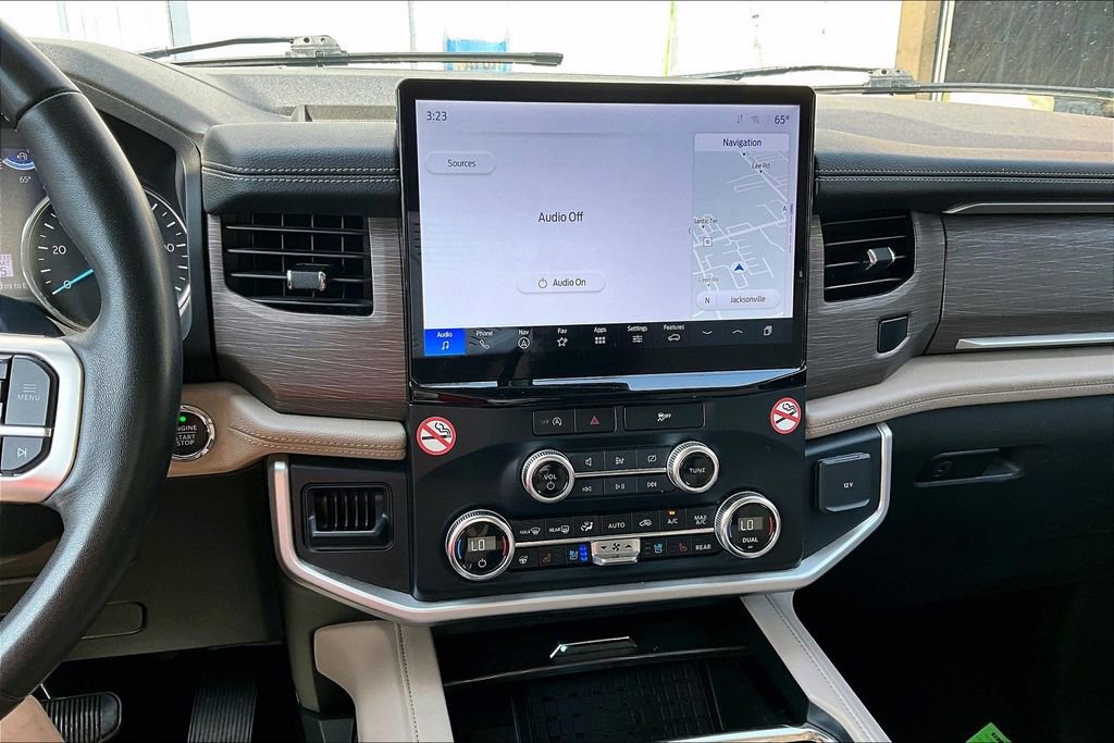 Used 2024 Ford Expedition Max Limited RWD image 15