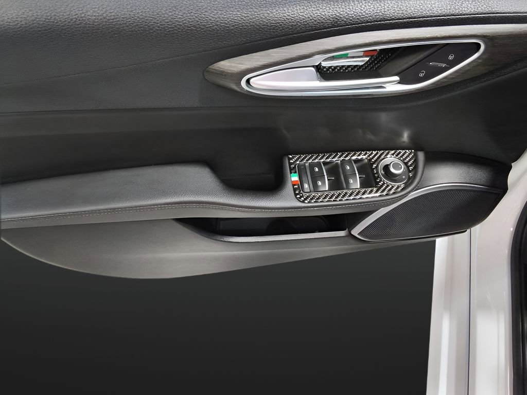 Used 2022 Alfa Romeo Giulia Ti image 13