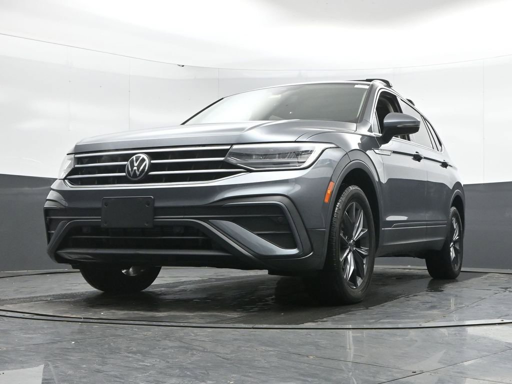 Used 2022 Volkswagen Tiguan SE image 42