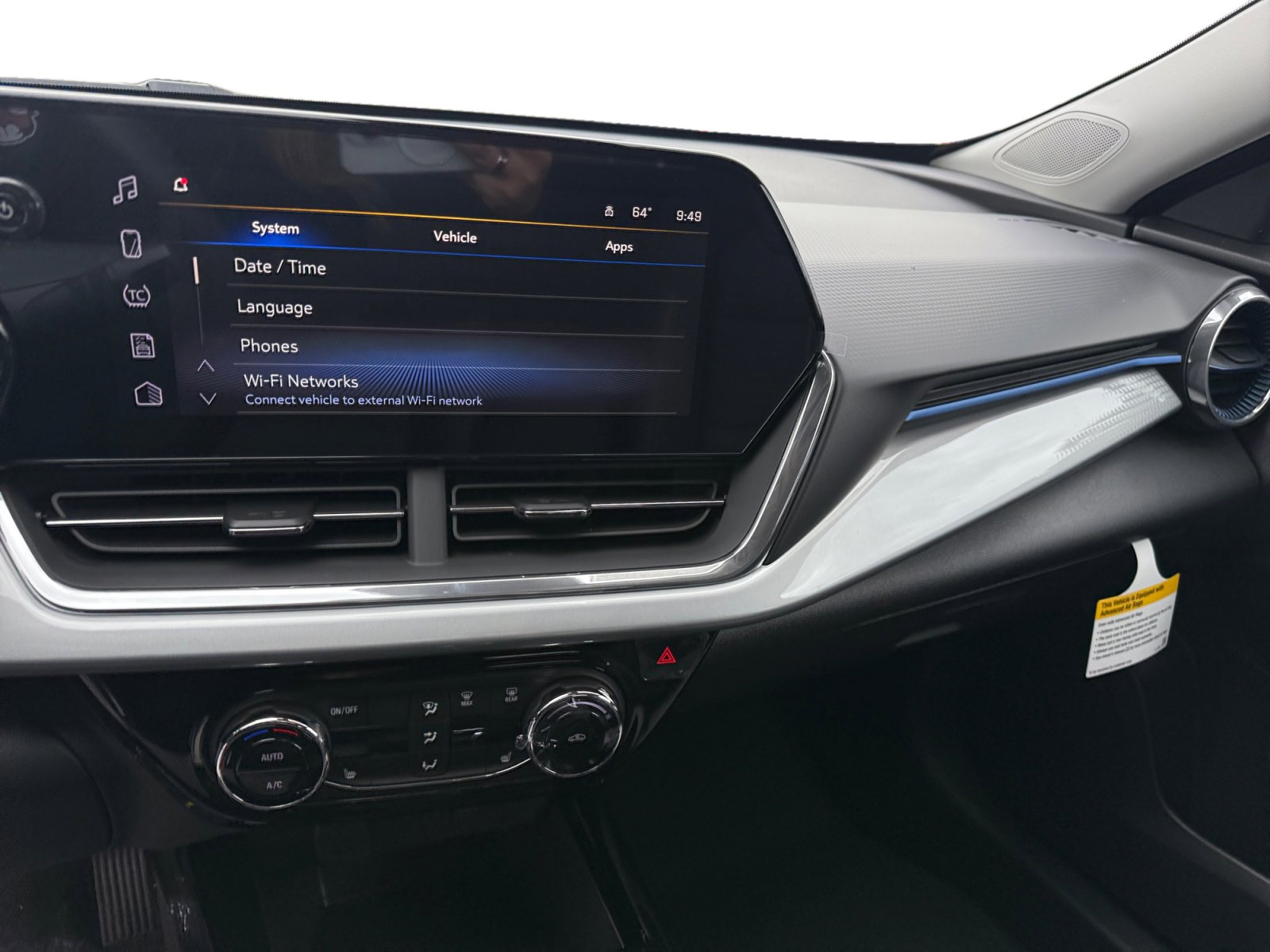 New 2026 Chevrolet Trax LT image 12