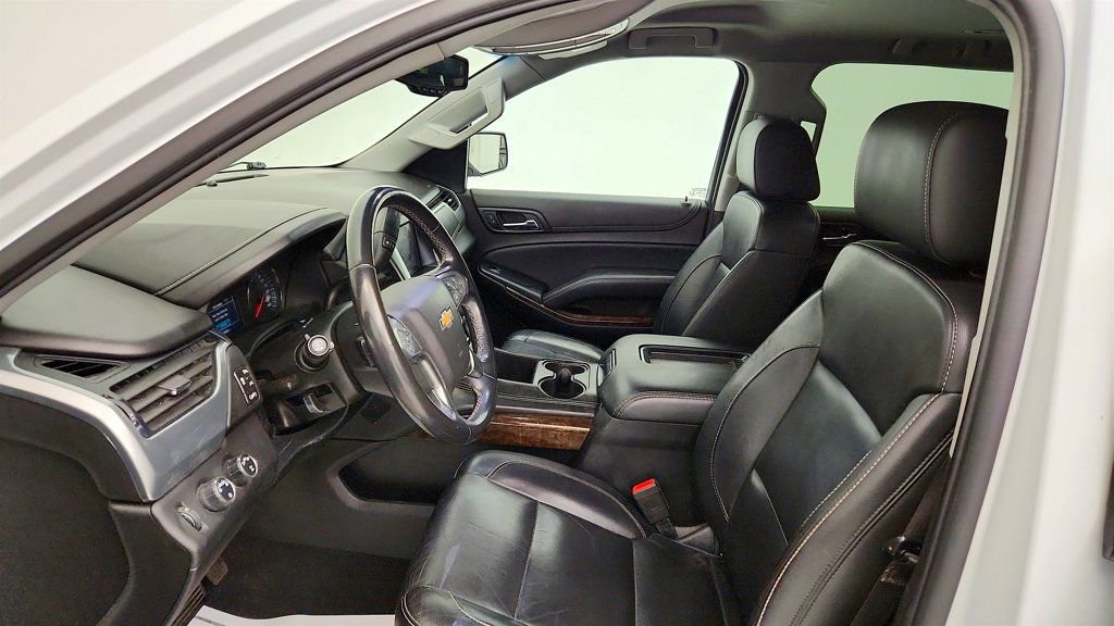 Used 2020 Chevrolet Suburban LT AWD/4WD image 20