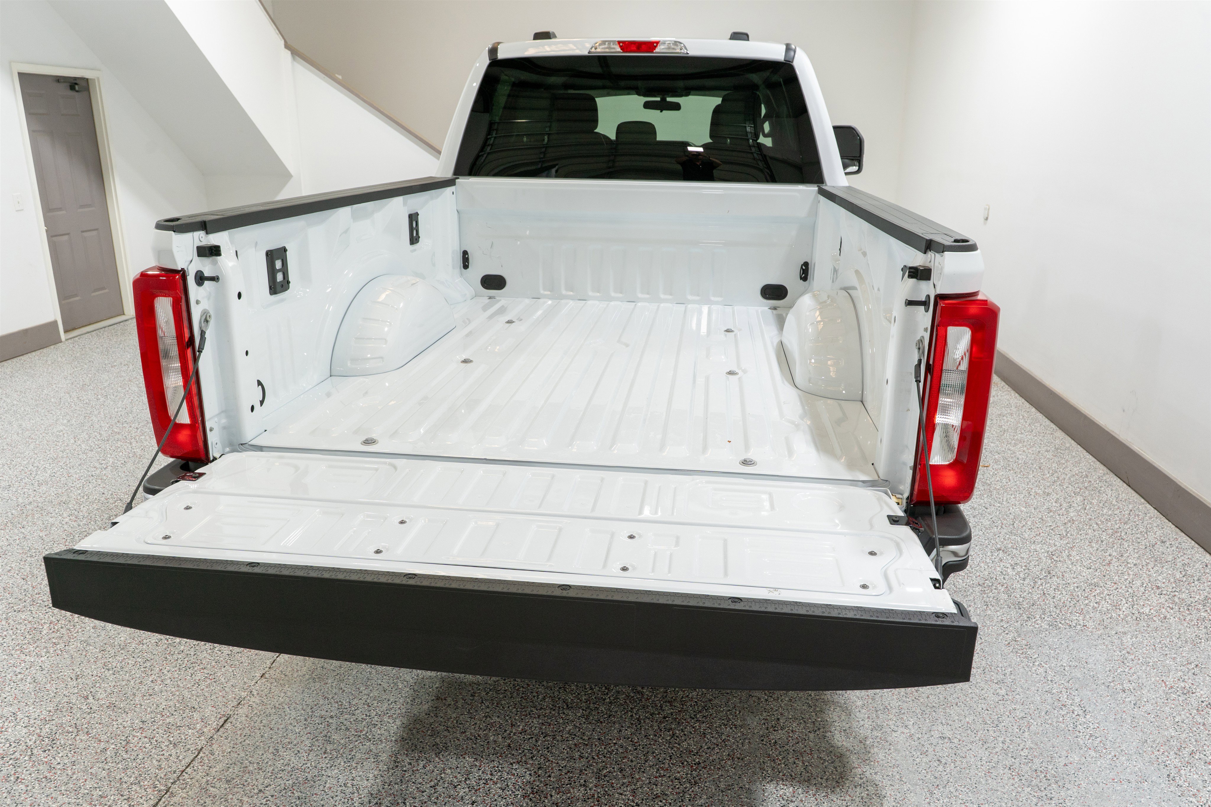 Used 2025 Ford F250 XLT w/ FX4 Off-Road Package AWD/4WD image 11