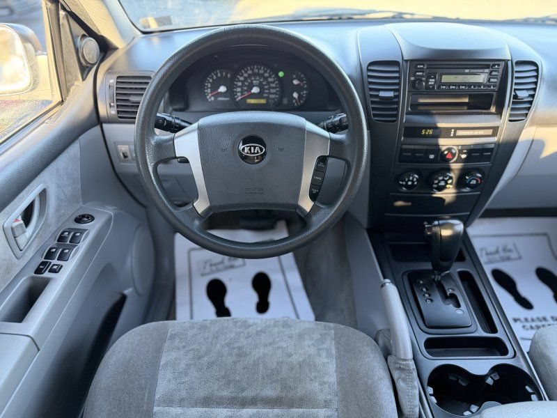 Used 2006 Kia Sorento 4WD image 10