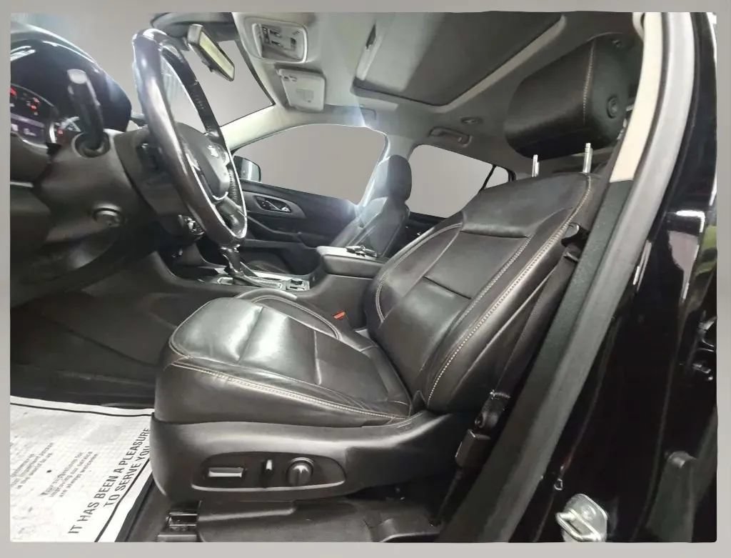 Used 2020 Chevrolet Traverse Premier w/ Redline Edition AWD/4WD image 5