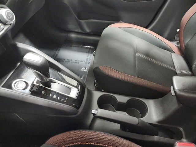 Used 2024 Nissan Versa SR image 30