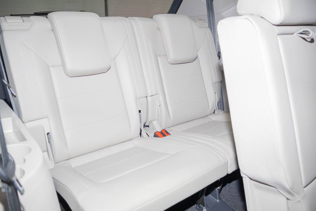 Used 2023 Volkswagen Atlas SE w/ Panoramic Sunroof Package image 15