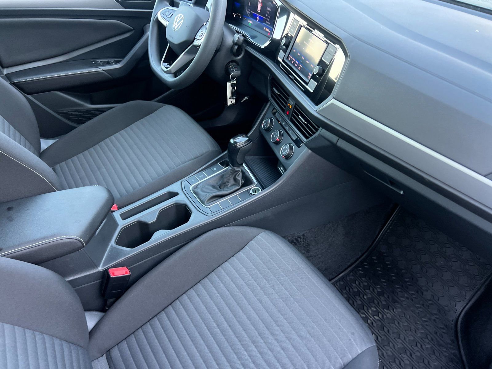 Used 2023 Volkswagen Jetta S image 15