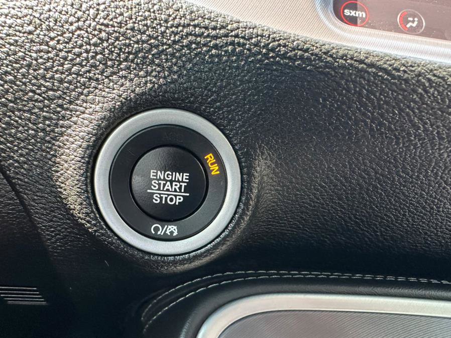 Used 2020 Dodge Challenger SXT w/ Blacktop Package image 22