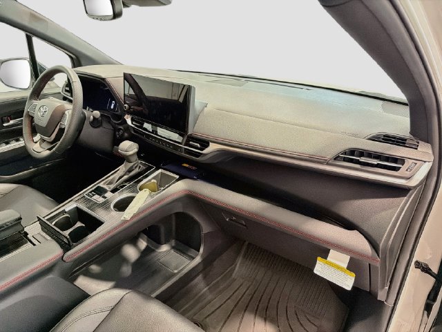 Certified 2025 Toyota Sienna XSE AWD/4WD image 25