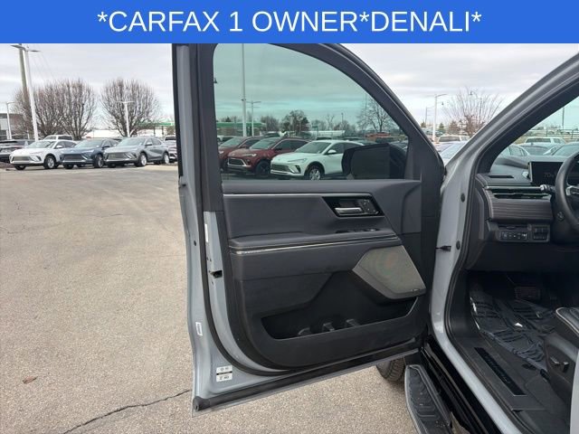 Used 2024 GMC Sierra EV Denali image 25