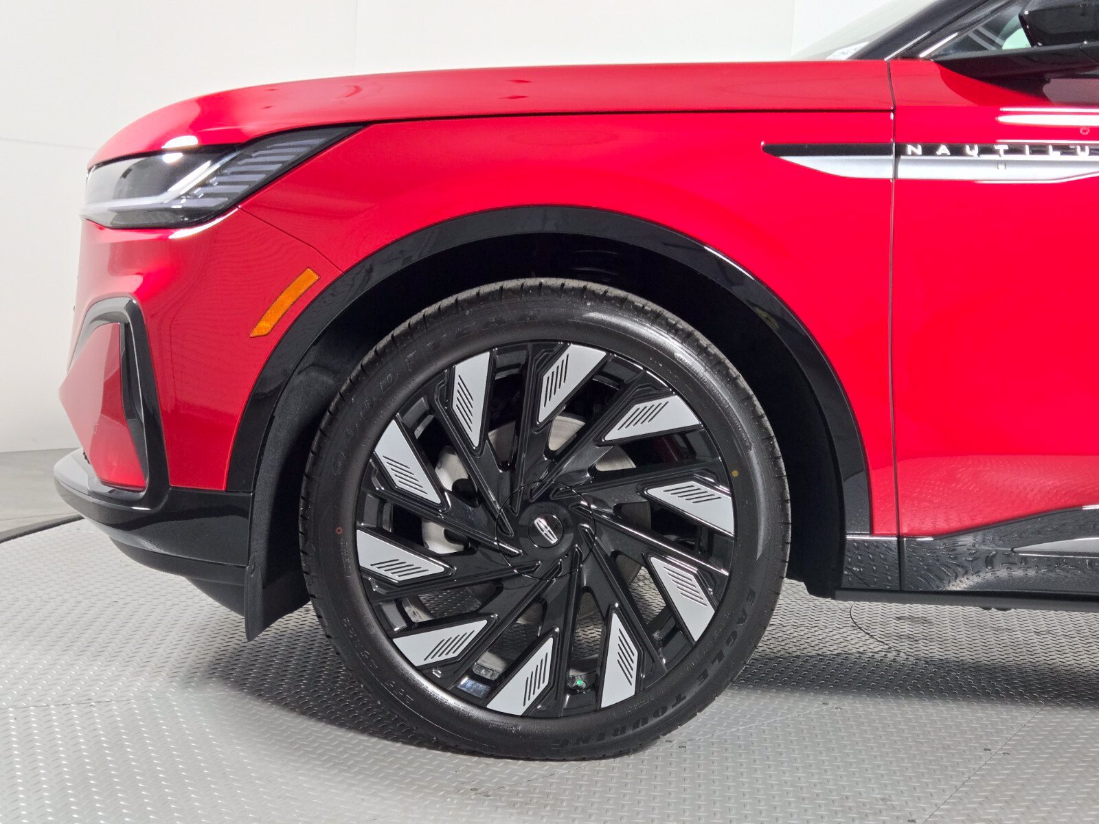 New 2026 Lincoln Nautilus Reserve AWD/4WD image 11