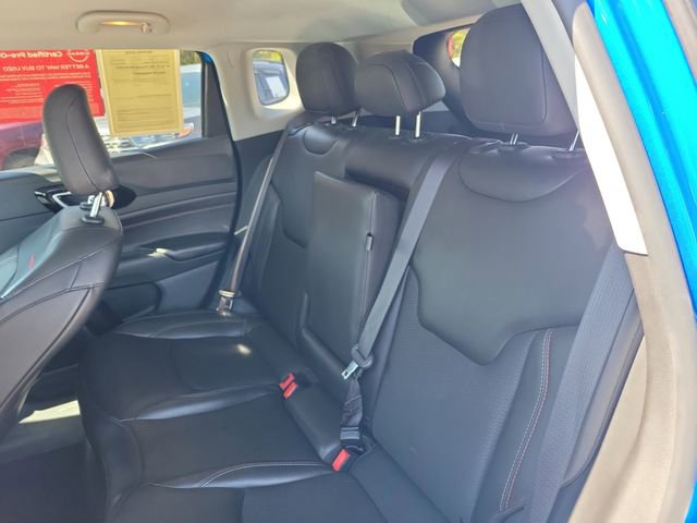 Used 2022 Jeep Compass Trailhawk image 12