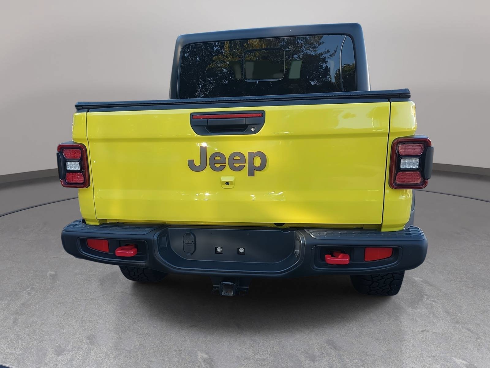 Used 2023 Jeep Gladiator Rubicon w/ LED Lighting Group AWD/4WD image 6