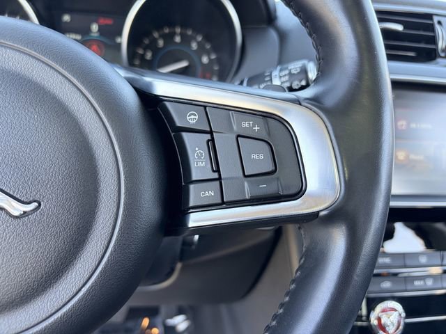 Used 2018 Jaguar F-PACE Prestige image 9