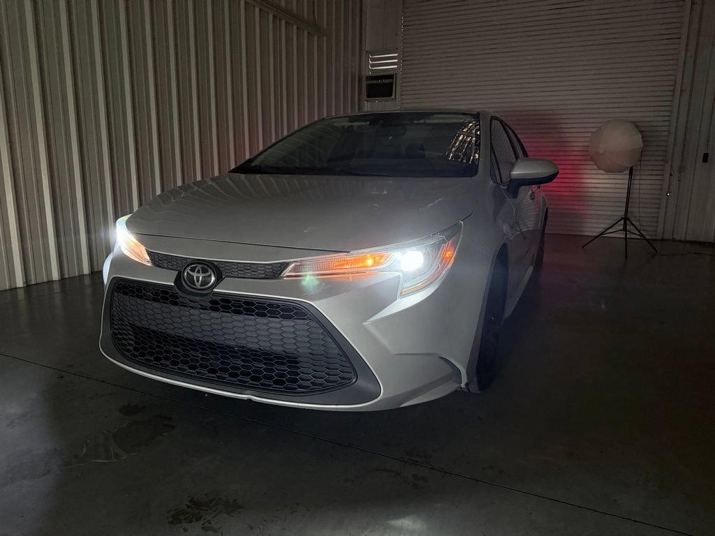 Used 2022 Toyota Corolla LE FWD image 8