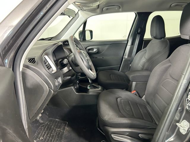 Used 2021 Jeep Renegade Latitude image 12