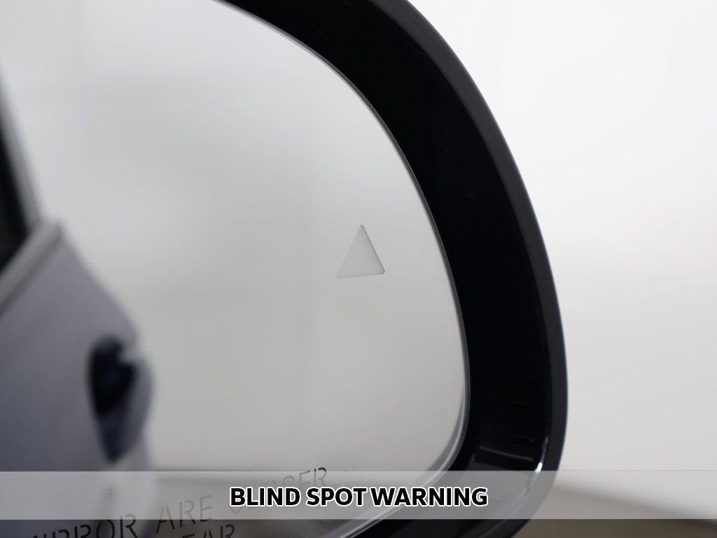 Used 2025 BMW X4 M40i w/ Premium Enhanced Package image 8